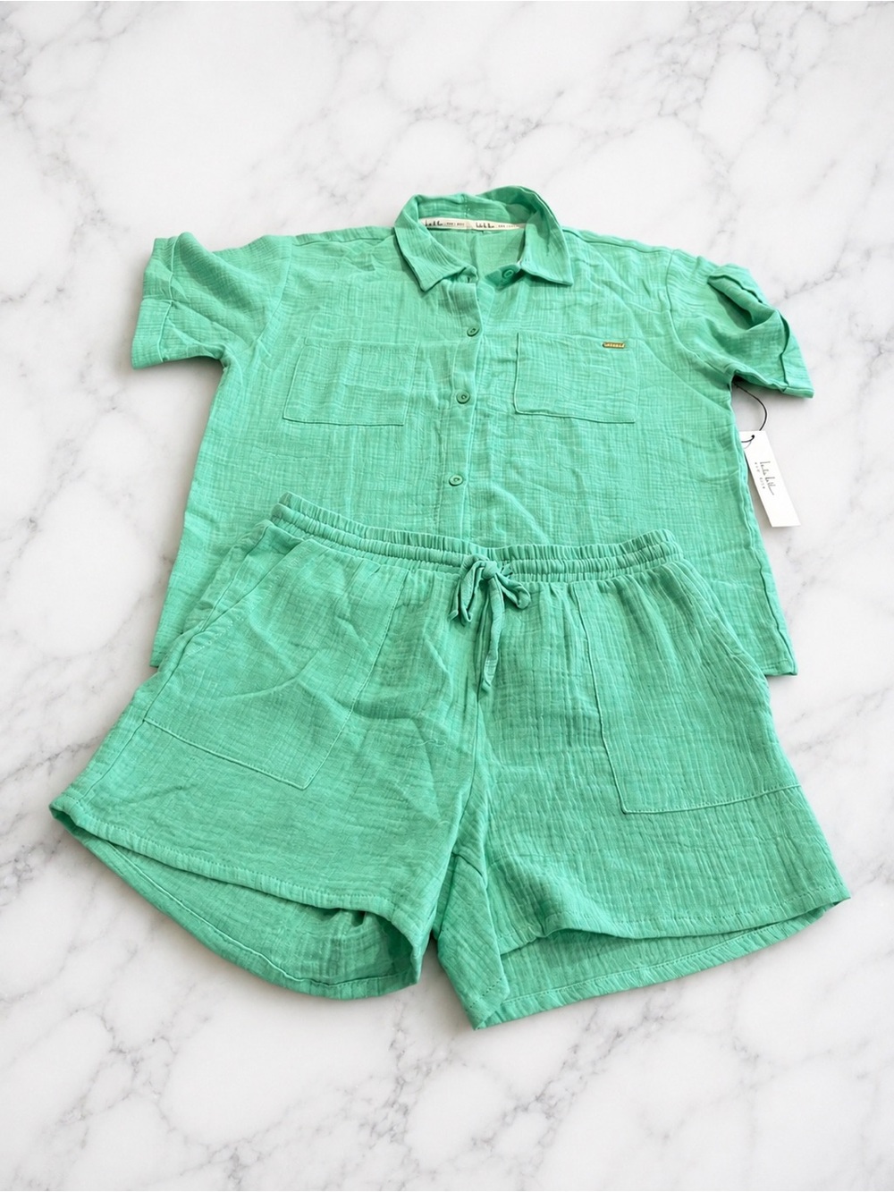 Nicole Miller NWT Mint Green 100% Cotton Pajama Set Medium Button Up Shorts $98 - Picture 2 of 2